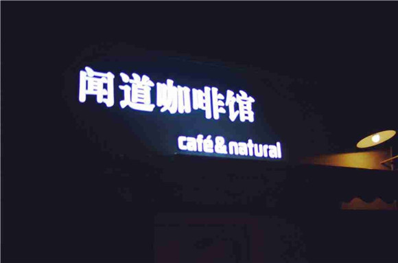 881.jpg